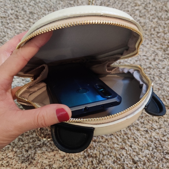 Panda Chain Crossbody Bag - Picture 5 of 8